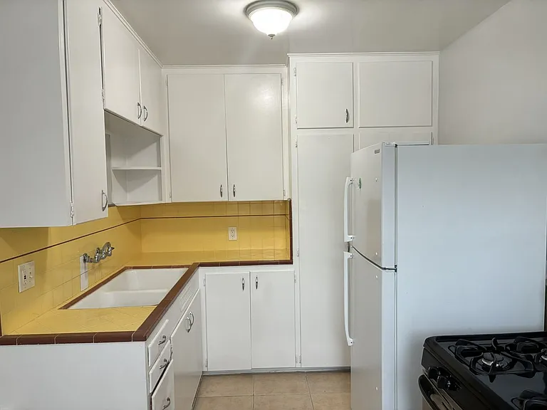 1291 N Sierra Way #1291 — Photo 7