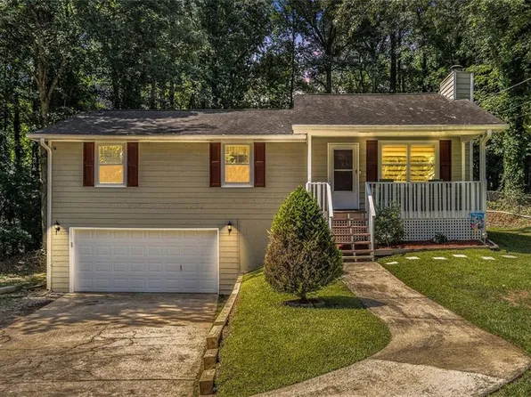 1803 Silver Leaf Dr SW, Marietta, GA 30008