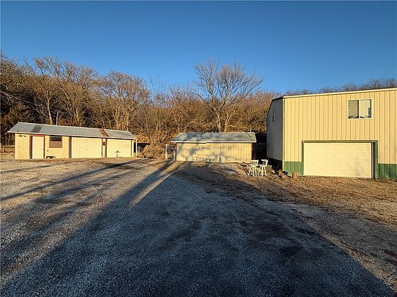 3rd image of 13557 Adobe Rd