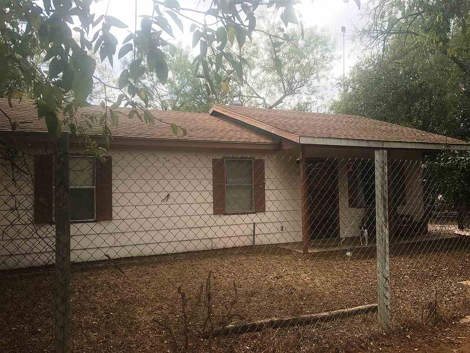 2nd image of 866 Cypress Ln