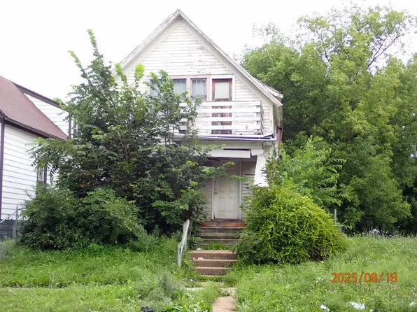 2818 North Palmer STREET, Milwaukee, WI 53212