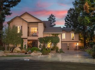 735 N Acacia Ave, Clovis, CA 93611