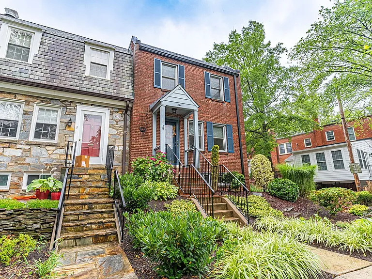 3 E Linden St — Photo 35