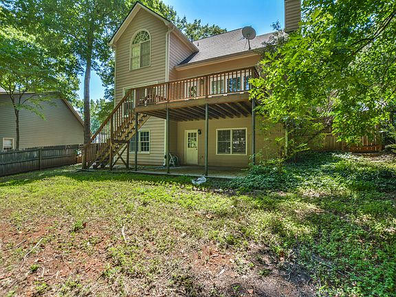 4th image of 295 Channings Lake Dr
