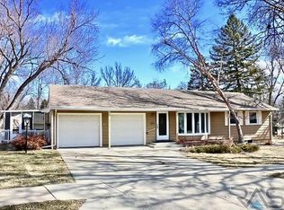 1316 E 30th St, Sioux Falls, SD 57105