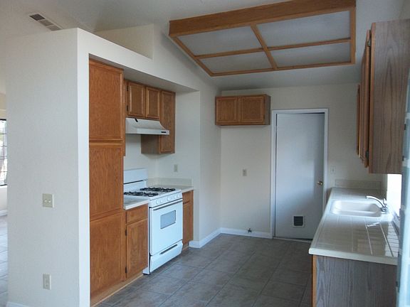 5th image of 29667 Eagle Crest Ave