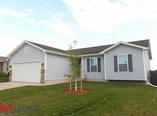 4128 W Thatcher Cir, Lincoln, NE 68528