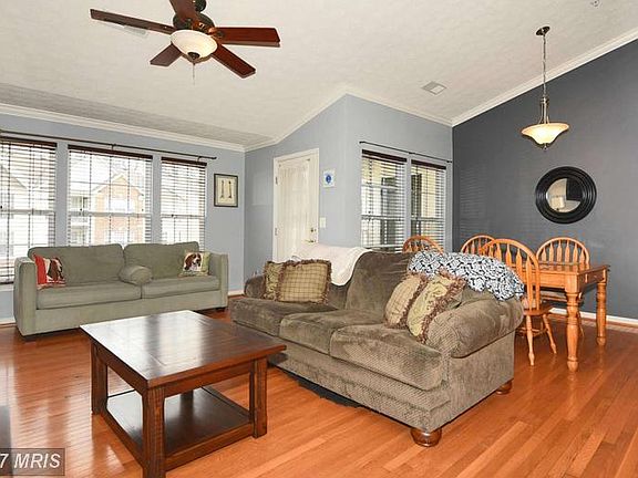 5th image of 4951 Marchwood Ct #4J