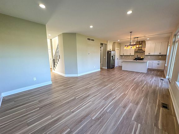 5th image of 2465 McClellan Blvd
