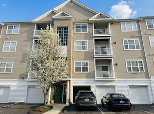 86 Mill St APT 302, Woonsocket, RI 02895