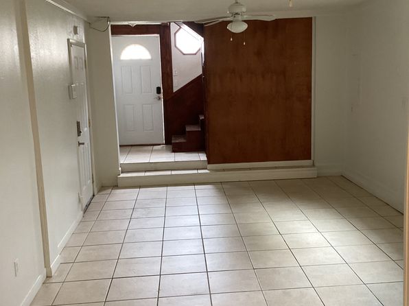 1030 10th St, Nitro, WV 25143