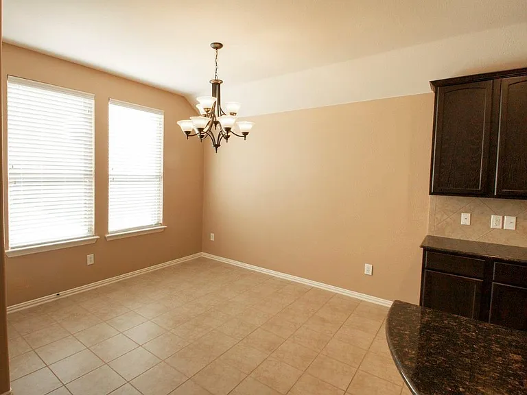 417 Hackberry Dr — Photo 28