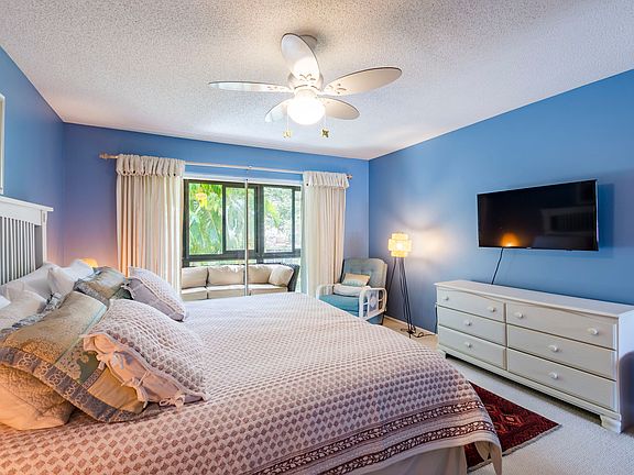 5th image of 5022 Village Gardens Dr #139