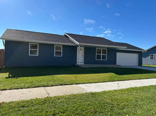 2405 Harvard Dr, Janesville, WI 53548
