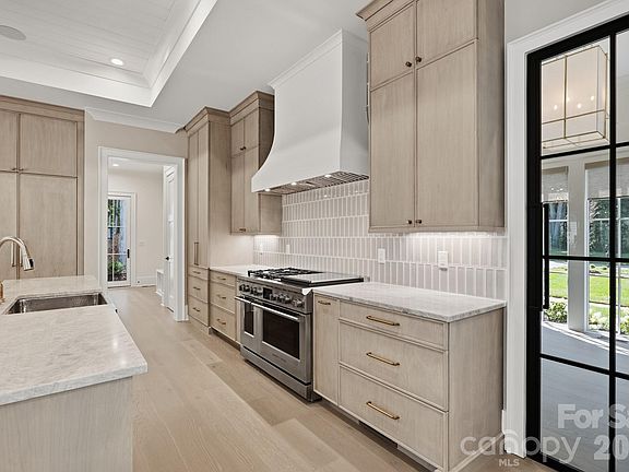 5th image of 12805 Early Meadow Way #7