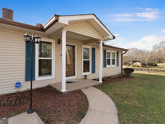 2nd image of 451 Burkhalter Rd