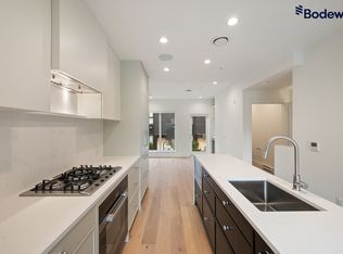 587 W 26th Ave, Vancouver, BC V5Z2Y1