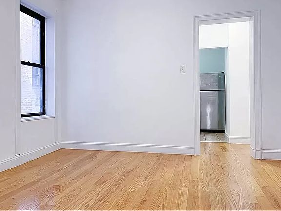 5th image of 250 Pacific St APT 8