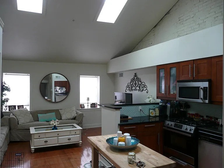 624 S 12th St #3 — Photo 2