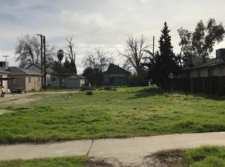 223 E 9th St, Hanford, CA 93230