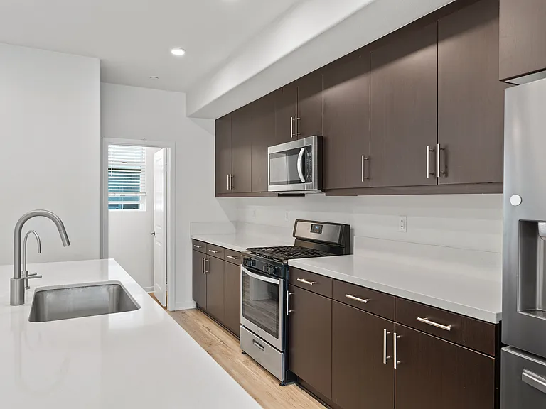 11011 Skyglow Dr — Photo 14