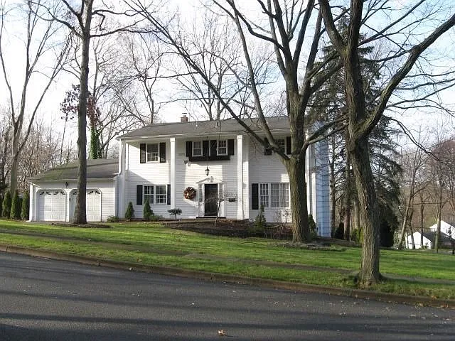 23 Eton Ct photo 1