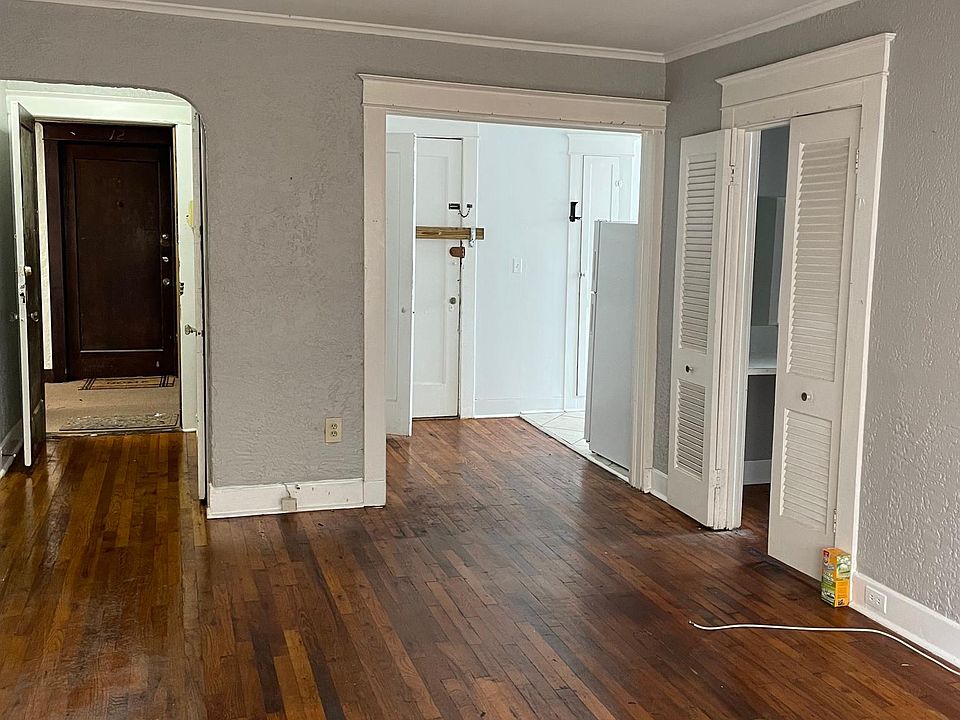 1st image of 3300 Prytania St #3