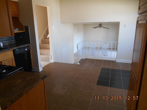 3rd image of 704 E 193rd Pl