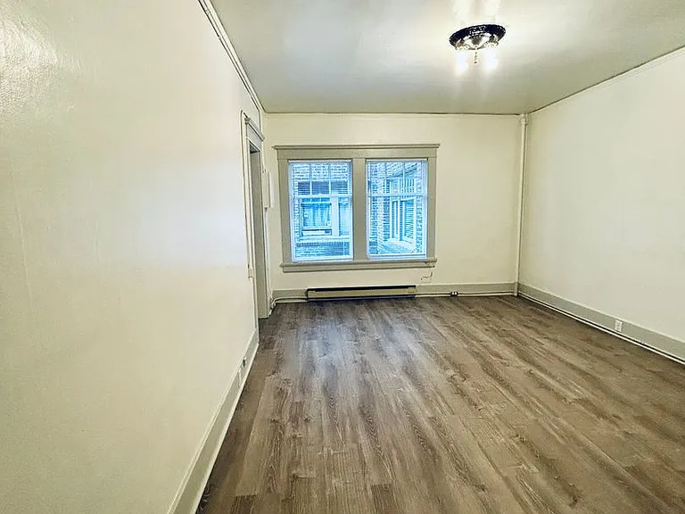 207 Yakima St — Photo 16