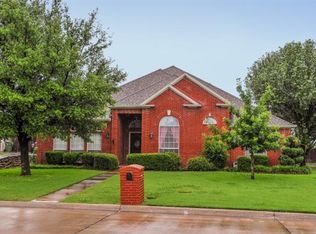 802 Coal Creek Dr, Mansfield, TX 76063