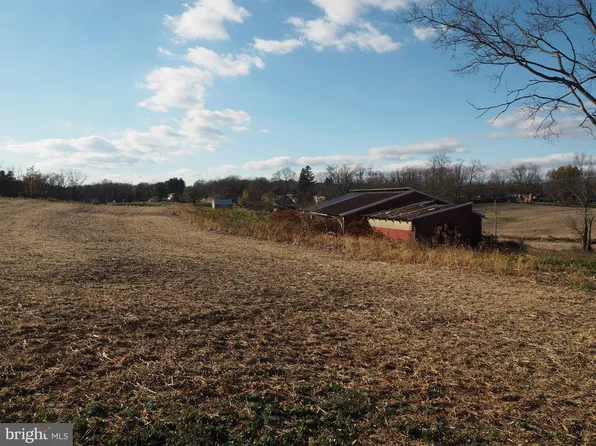 1297 W Trindle Rd, Carlisle, PA 17015
