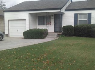 6811 NW 53rd St, Bethany, OK 73008