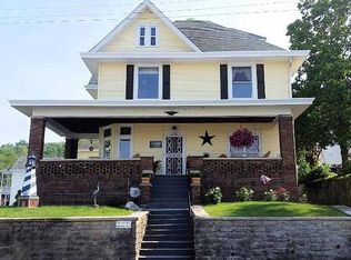 105 4th St, Aurora, IN 47001