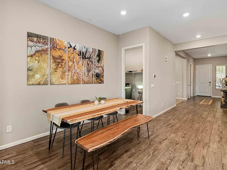 21261 W Virginia Ave — Photo 15