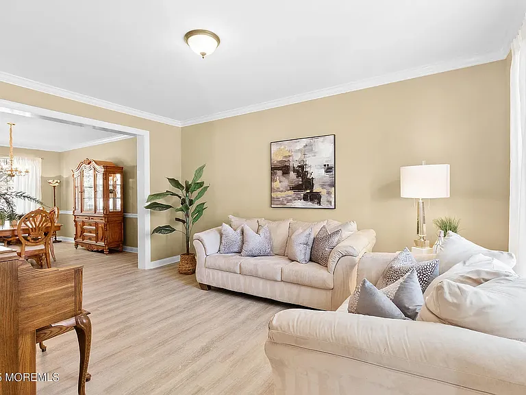 3 Brent Dr — Photo 6