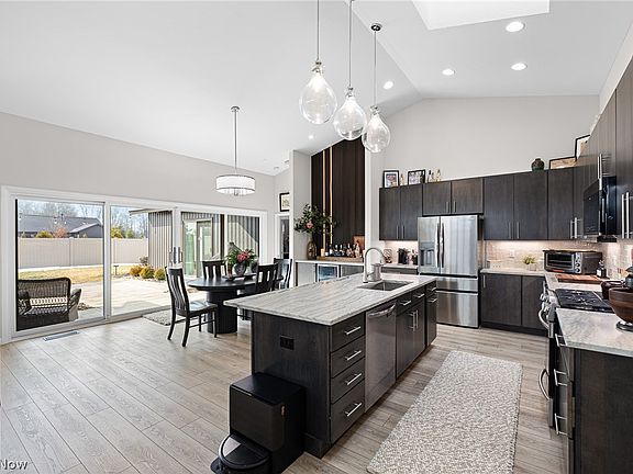 5th image of 9160 Pleasant Ridge Cir