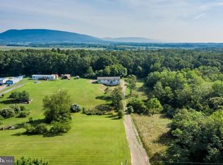 11 Middle Acres, Newville, PA 17241