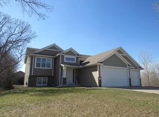 15522 Hummingbird St NW, Andover, MN 55304