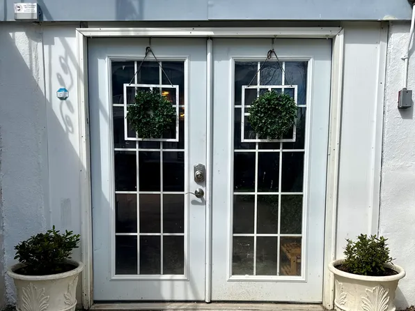 (undisclosed Address), Peekskill, NY 10566