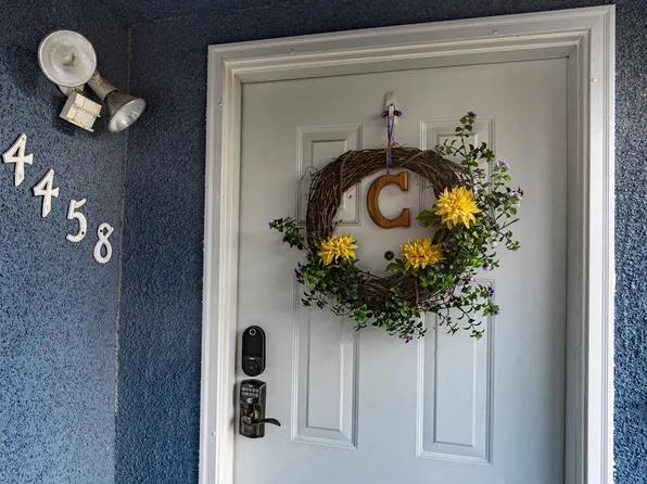 4458 Skeena St, Vancouver, BC V5R 2L9