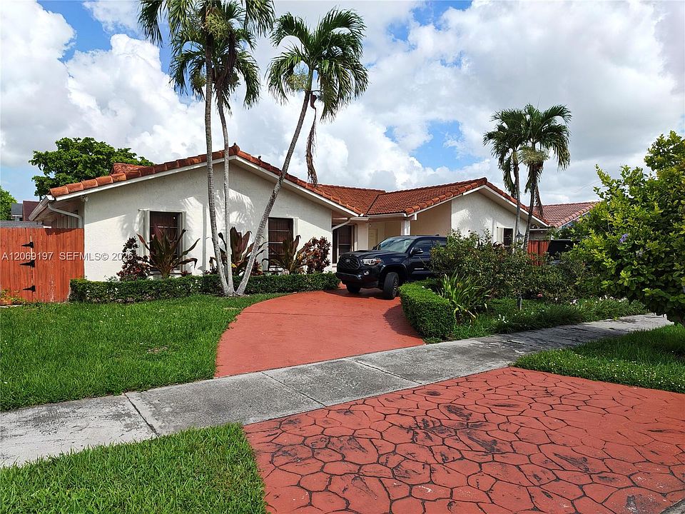 1st image of 1220 SW 104th Ave