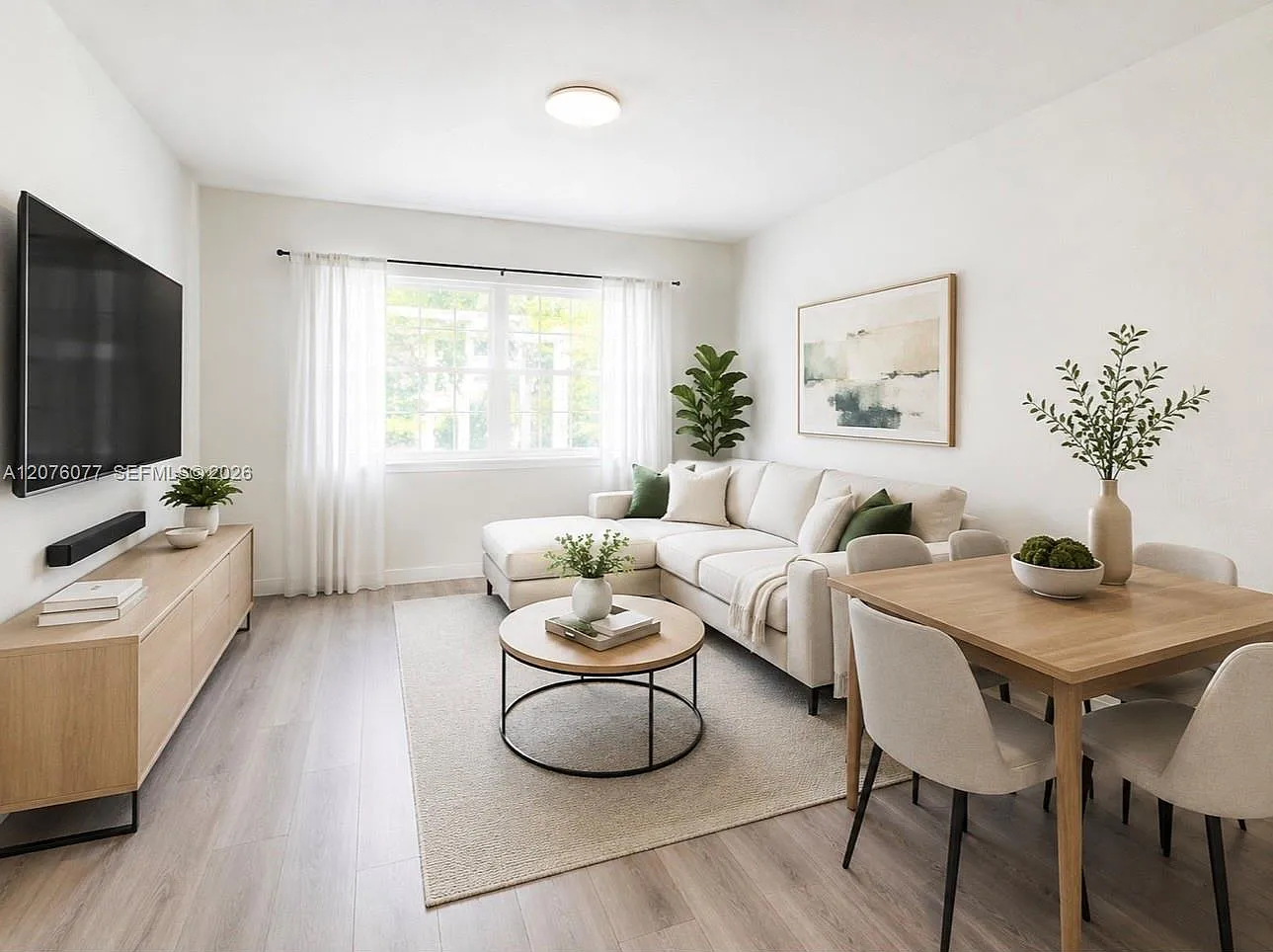 First Deco Condo — Photo 3