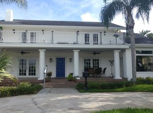 1876 Coffee Pot Blvd NE, Saint Petersburg, FL 33704