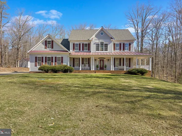8 Holly Ct, Stafford, VA 22556