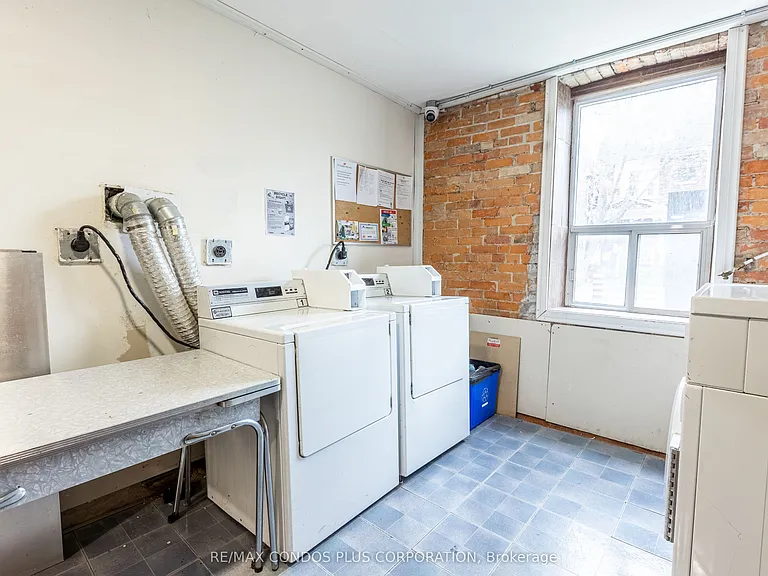 225 Gladstone Ave #103 — Photo 26