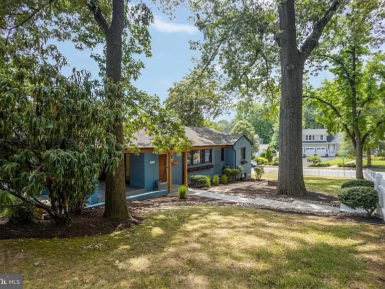 1108 Vassar Rd — Photo 38