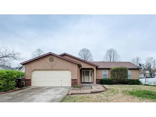 1008 Pegasus Cir photo 1