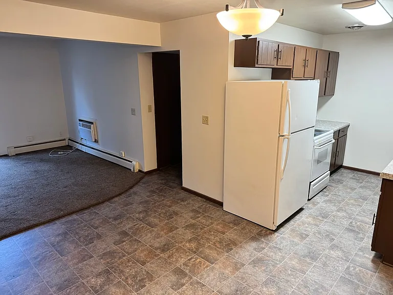 1515 Holiday Dr — Photo 11
