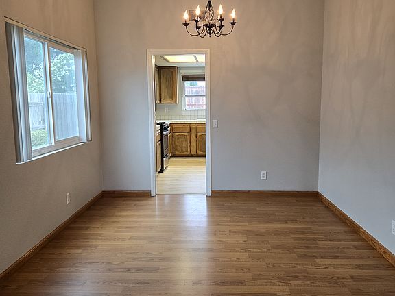Formal dinning room