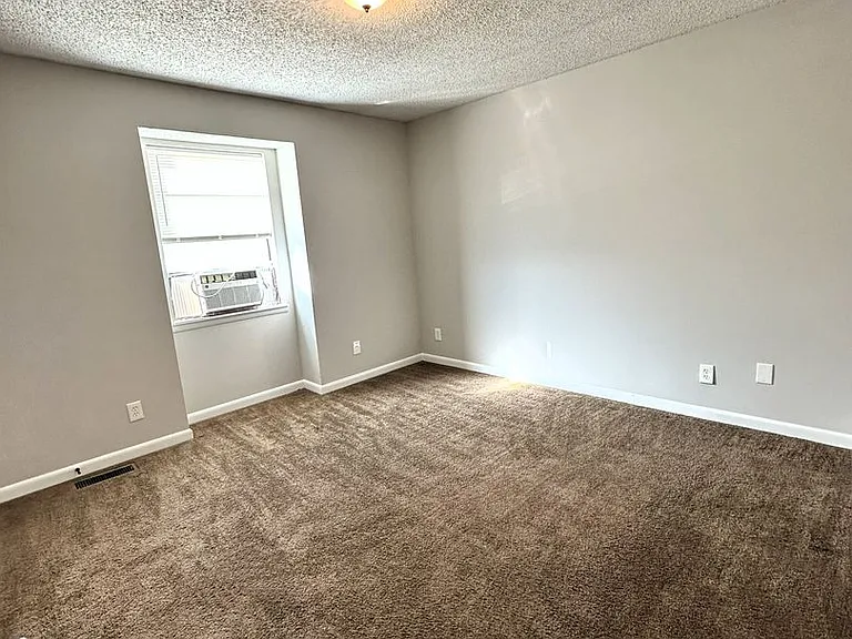 1309 Halsey Ave NE #A — Photo 8
